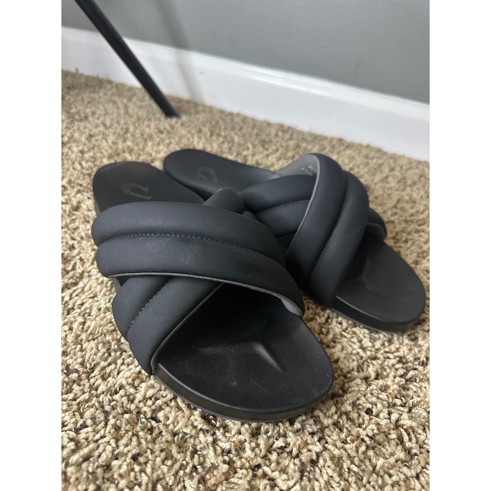 OluKai Hila Black Puffy Crisscross Slide Sandals Womens 11 20490-4040